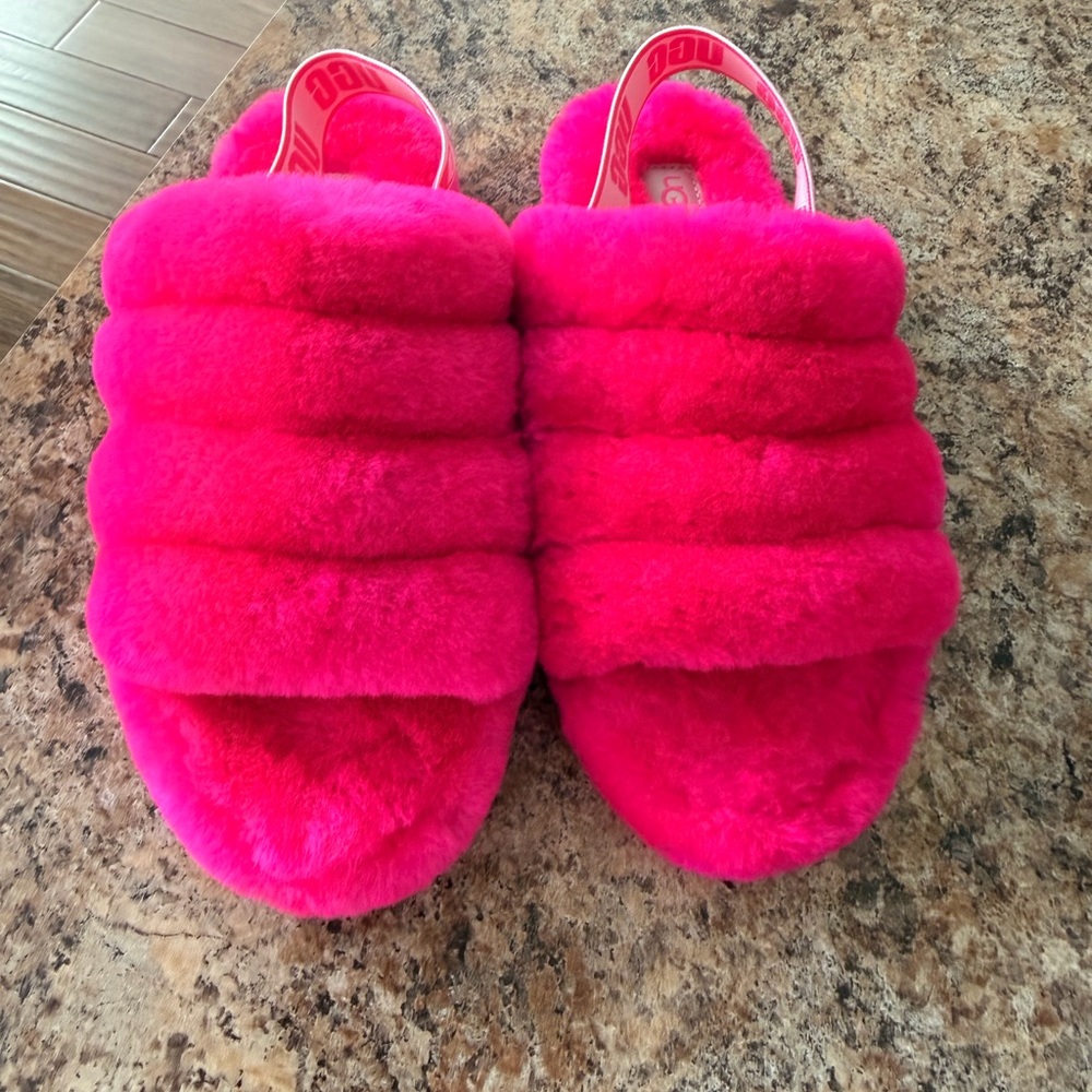 UGG Women's Vibrant Pink Fluffy Slippers